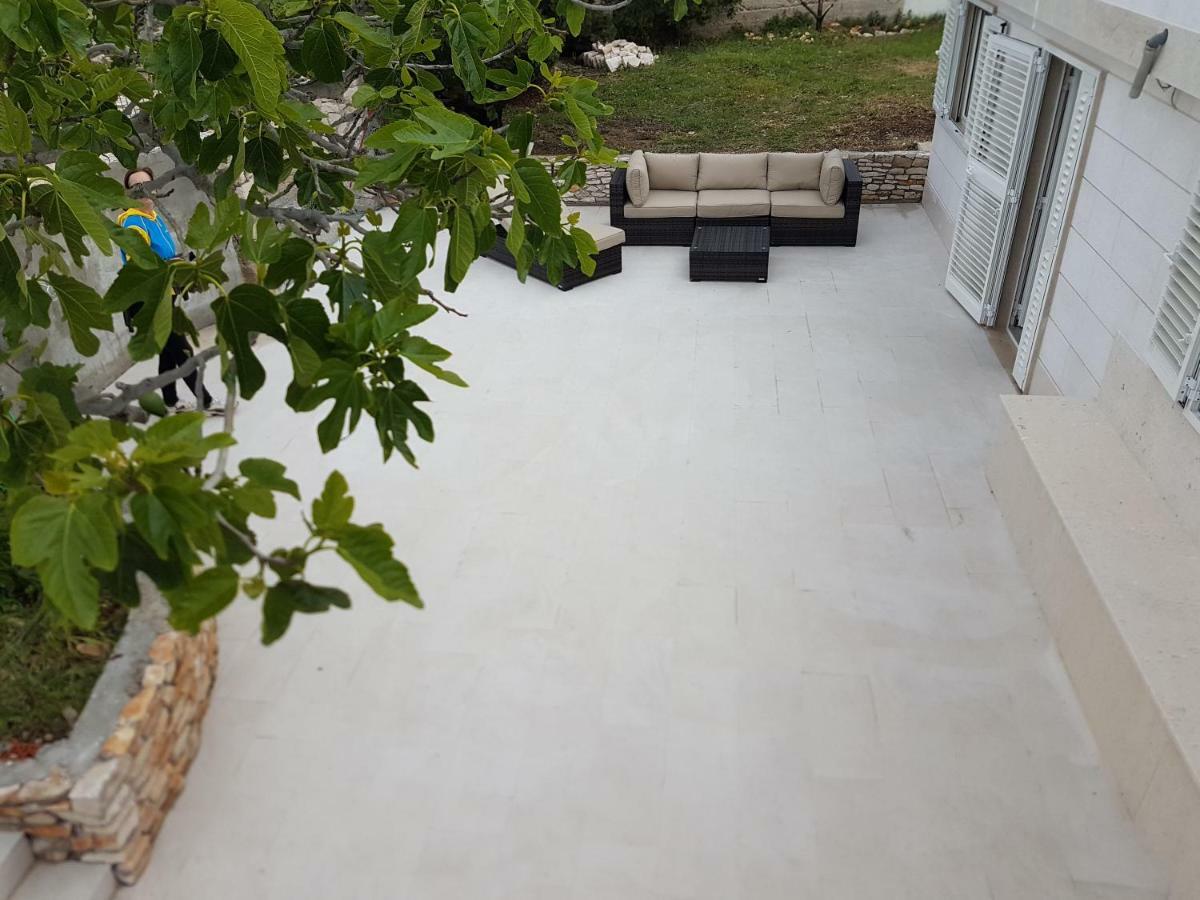 Apartmán Fig Tree Povlja  Exteriér fotografie